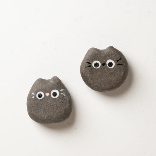 Ceramic Kitty Magnets, Brown-Black